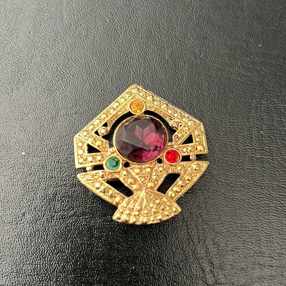 Brooch